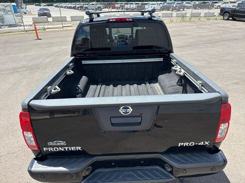 Used 2018 Nissan Frontier PRO-4X AWD/4WD image 7