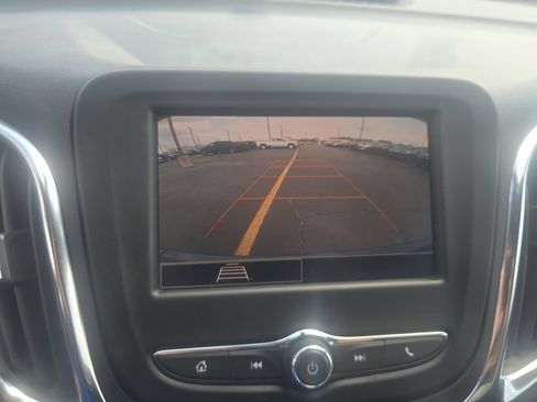 Used 2024 Chevrolet Equinox LT AWD/4WD image 26