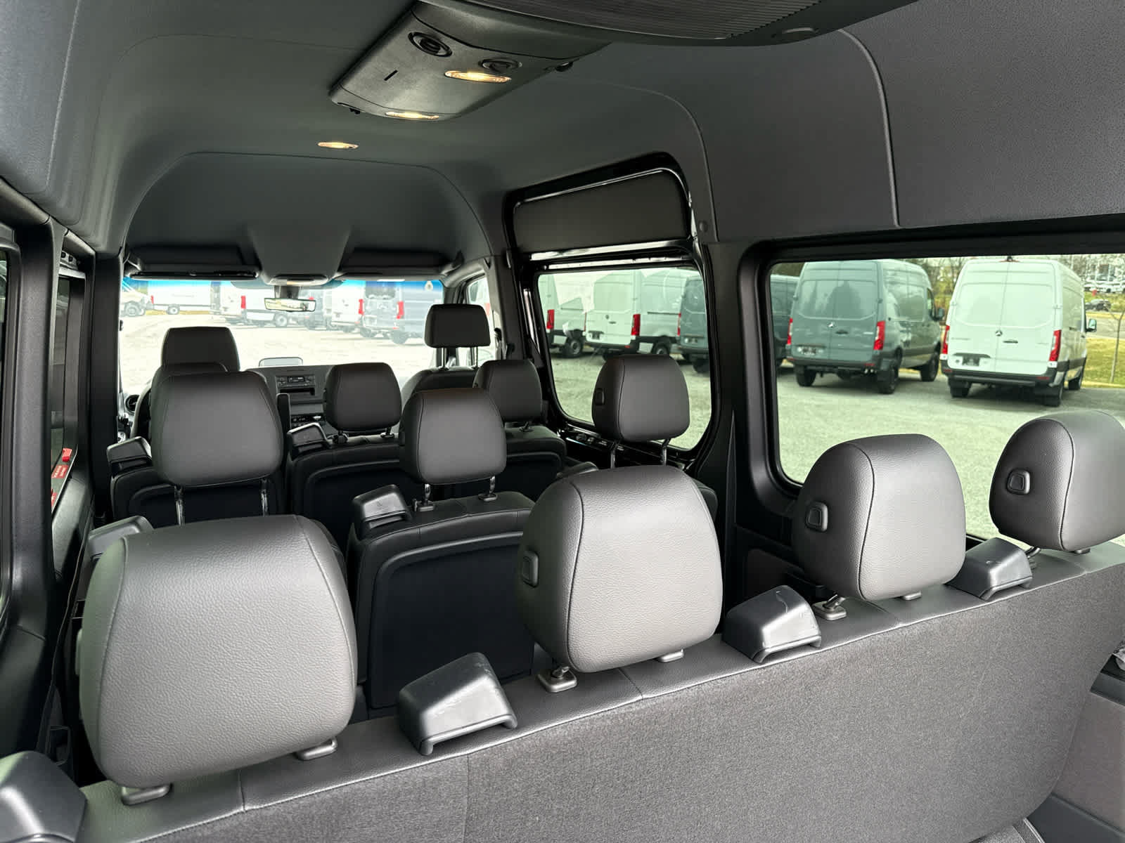 Used 2025 Mercedes-Benz Sprinter 2500 image 29