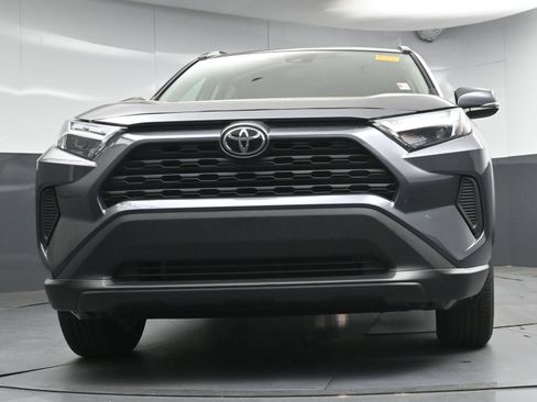 Used 2022 Toyota RAV4 XLE FWD image 31