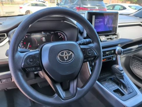 Certified 2025 Toyota RAV4 XLE AWD/4WD image 24