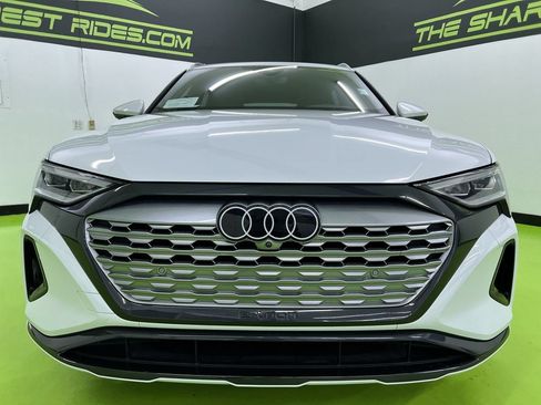 Used 2024 Audi Q8 e-tron Premium Plus w/ Premium Plus Package AWD/4WD image 3