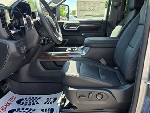 New 2026 Chevrolet Silverado 3500 LT w/ Trail Boss Package AWD/4WD image 9