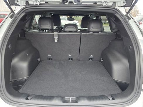 Used 2024 Jeep Compass Limited image 28