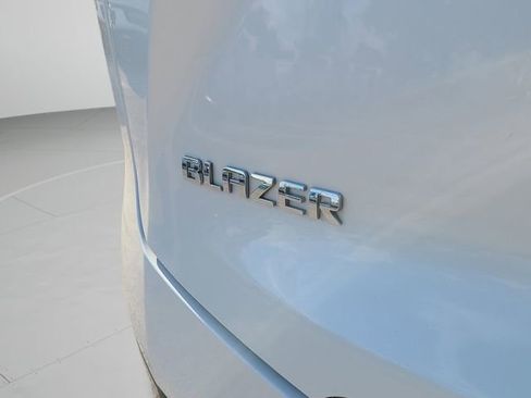 Used 2024 Chevrolet Blazer Premier image 5
