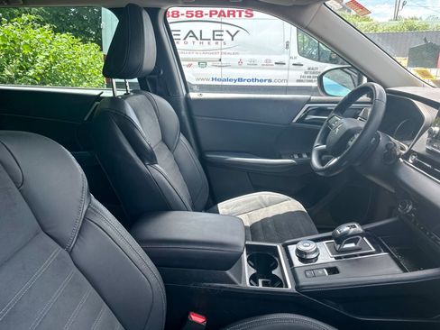 Used 2023 Mitsubishi Outlander SE AWD/4WD image 10