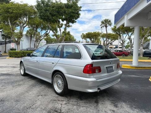 Used 2003 BMW 525i Wagon image 3