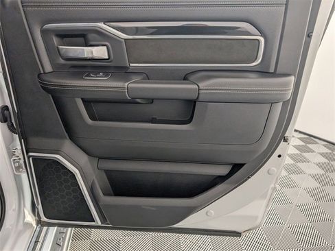 Used 2023 RAM 2500 Laramie image 32