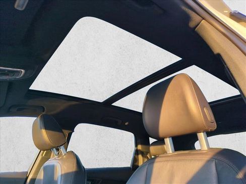 Used 2017 Audi Q7 2.0T Premium Plus w/ Premium Plus Package image 16