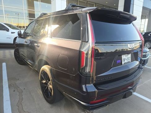 Used 2022 Cadillac Escalade Sport w/ Touring Package AWD/4WD image 3