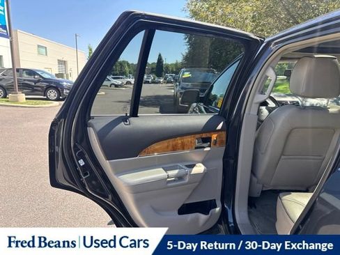 Used 2014 Lincoln MKX AWD w/ Equipment Group 102A image 15