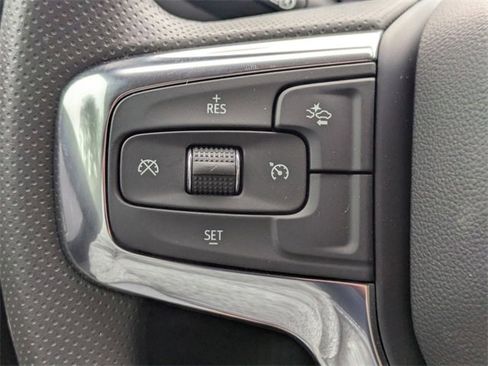 New 2025 Chevrolet Blazer LT image 13