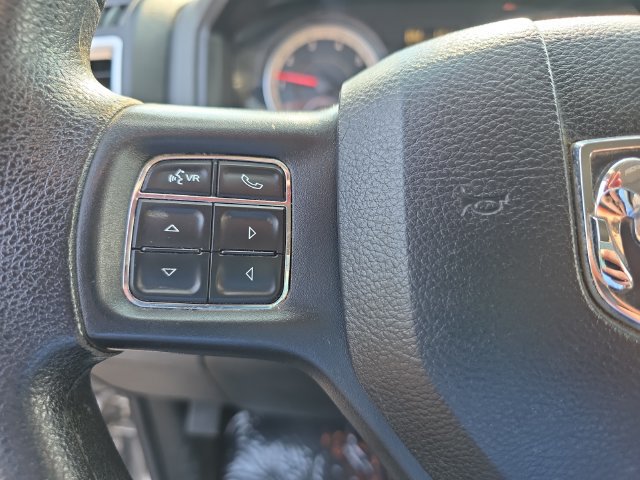 Used 2018 RAM 1500 Classic SLT RWD image 19