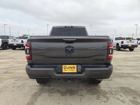 Used 2022 RAM 2500 Laramie w/ Night Edition AWD/4WD image 4