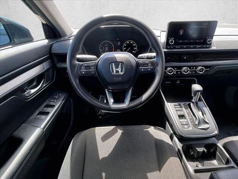 Used 2023 Honda CR-V LX image 7