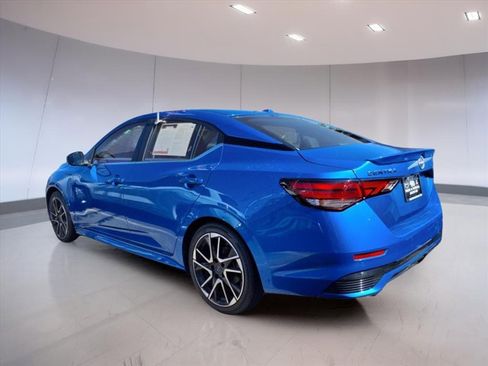 Used 2024 Nissan Sentra SR image 3