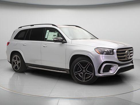 New 2026 Mercedes-Benz GLS 450 4MATIC image 13