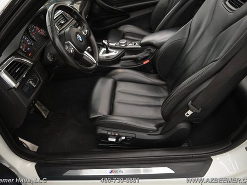 Used 2018 BMW M4 Convertible image 15