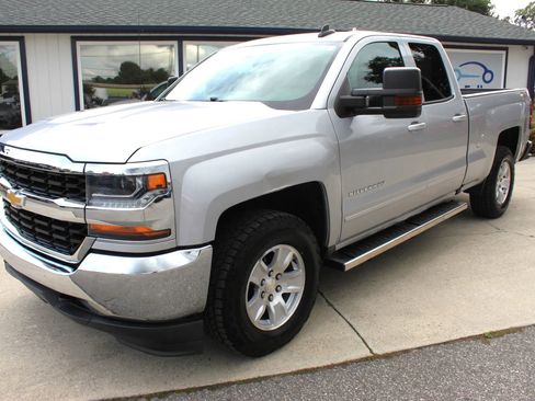 Used 2018 Chevrolet Silverado 1500 LT w/ Trailering Package image 31
