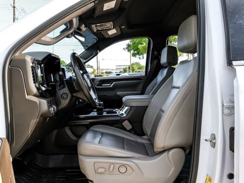 Used 2023 GMC Sierra 1500 SLT RWD image 33