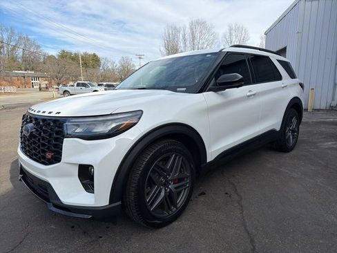 New 2026 Ford Explorer ST w/ Sun And Sound Package image 3