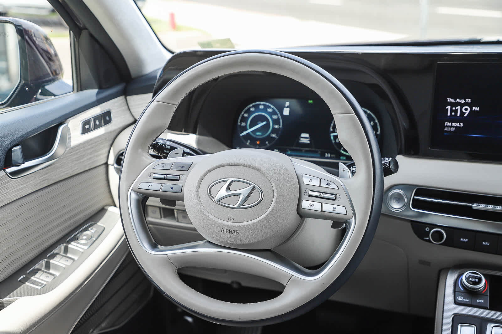 Used 2024 Hyundai Palisade Calligraphy AWD/4WD image 17