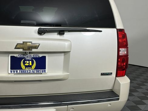 Used 2010 Chevrolet Tahoe LTZ image 12