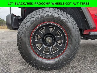 Used 2021 Jeep Gladiator Mojave w/ Trailer Tow Package video 2