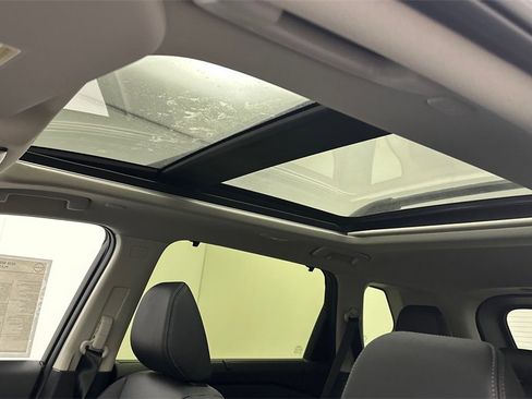 New 2026 Nissan Rogue Platinum image 16