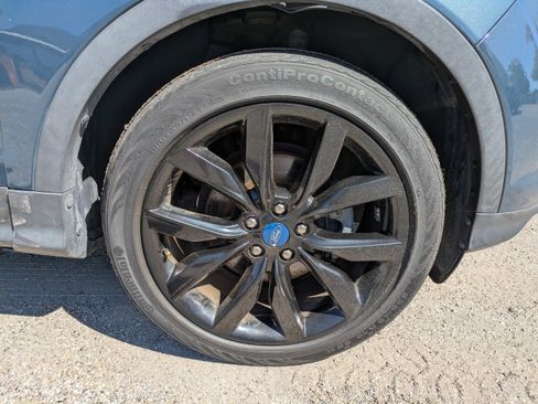 Used 2019 Ford Escape SE image 11