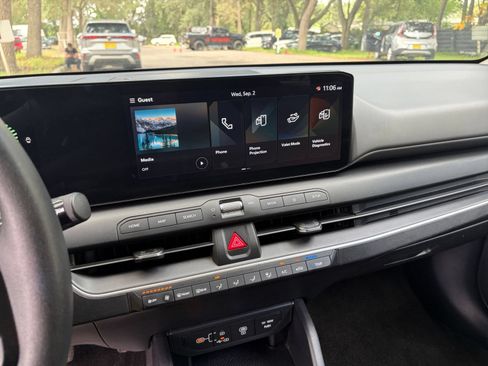 Used 2025 Kia K4 FWD image 20
