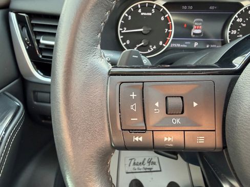 Used 2023 Nissan Rogue SL w/ SL Premium Package image 12