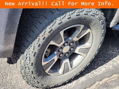 Used 2019 Chevrolet Colorado Z71 AWD/4WD image 9