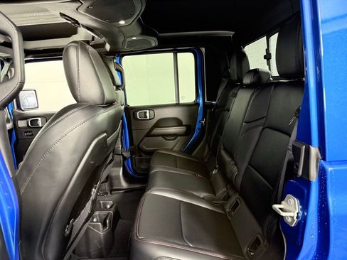 Used 2024 Jeep Gladiator Rubicon image 23