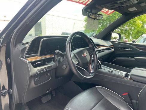 Used 2023 Cadillac Escalade ESV Premium Luxury AWD/4WD image 9
