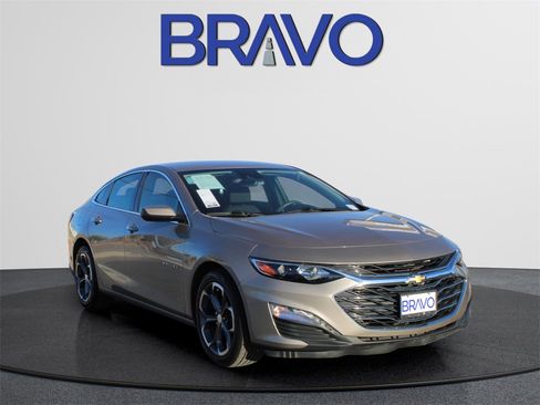 Used 2024 Chevrolet Malibu LT image 4