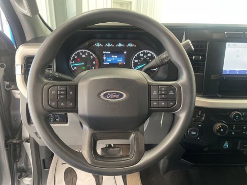 Used 2024 Ford F250 XLT image 21