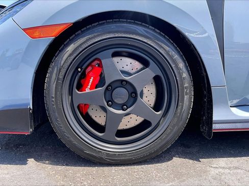 Used 2019 Honda Civic Type R image 9