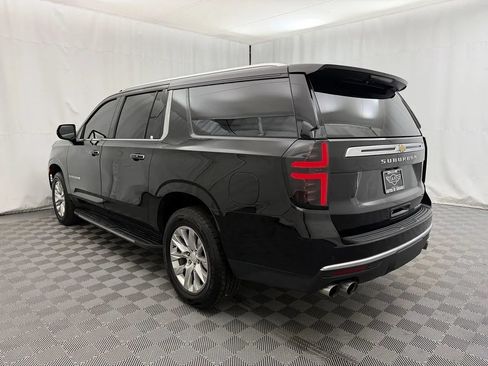 Used 2021 Chevrolet Suburban Premier AWD/4WD image 7