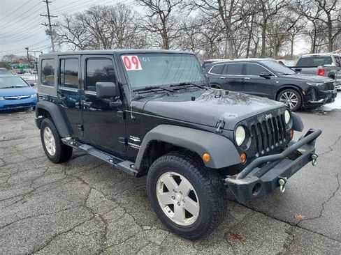 Used 2009 Jeep Wrangler Unlimited Sahara w/ Trailer Tow Group image 1