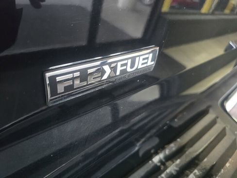 Used 2009 Cadillac Escalade EXT image 27