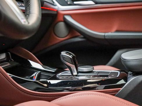 Used 2025 BMW X4 xDrive30i w/ Premium Package image 25