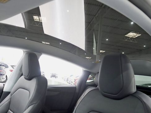 Used 2026 Tesla Model Y AWD image 30