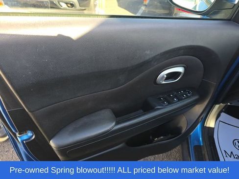Used 2016 Kia Soul + w/ Designer's Package FWD image 2