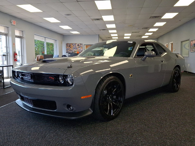 Used 2023 Dodge Challenger R/T Scat Pack w/ 1320 Plus Group RWD image 3