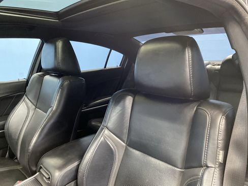 Used 2018 Dodge Charger GT image 8