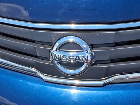 Used 2012 Nissan Versa Hatchback FWD image 30