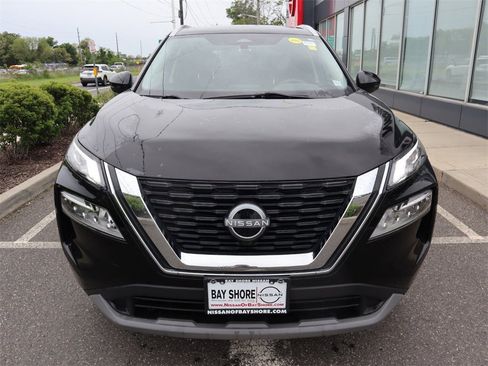 Certified 2022 Nissan Rogue SV w/ SV Premium Package image 4
