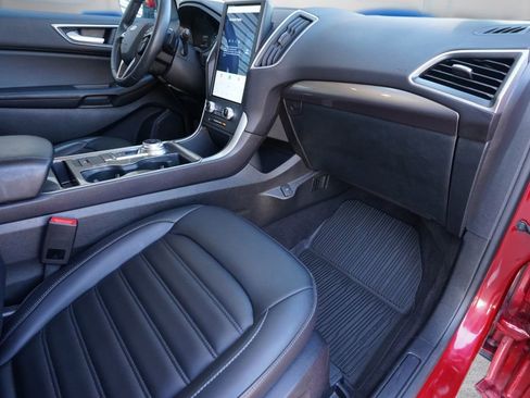 Certified 2024 Ford Edge SEL w/ Convenience Package image 21