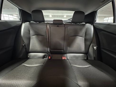 Certified 2022 Toyota Prius LE FWD image 10
